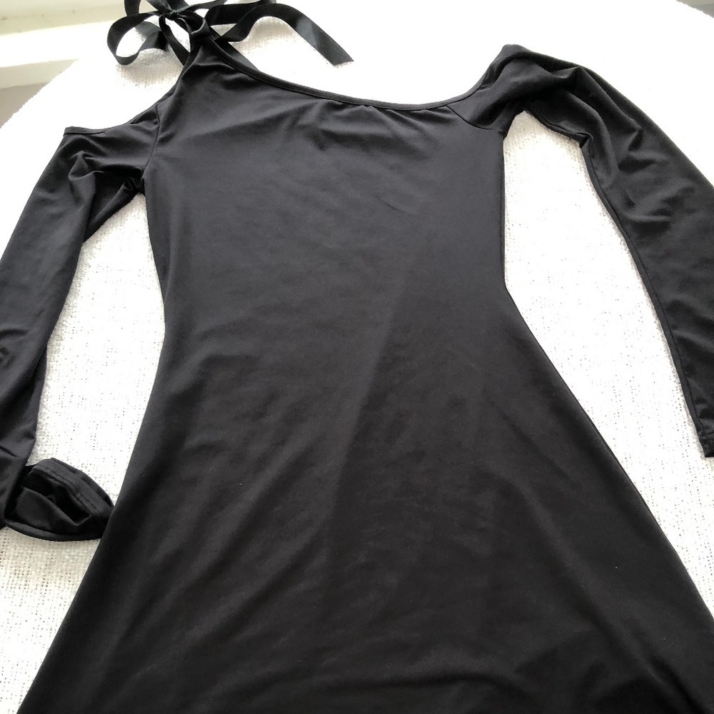 Small YW black dress, open shoulder with bow, bell sleeves-